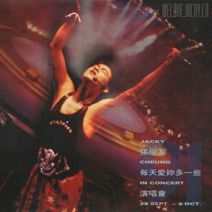 骚娘们扣屄自慰
